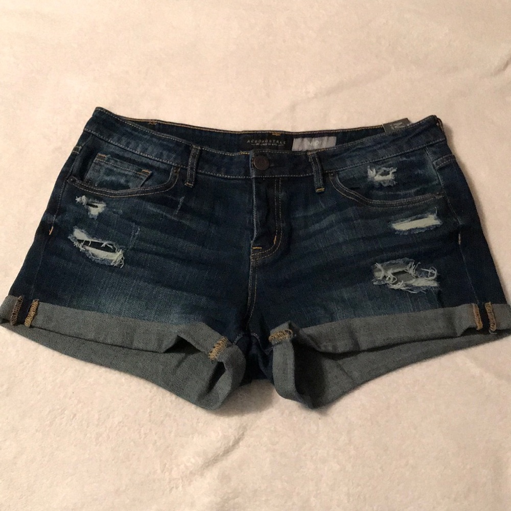 NWT Aeropostale midi stretch jean shorts. Size 10